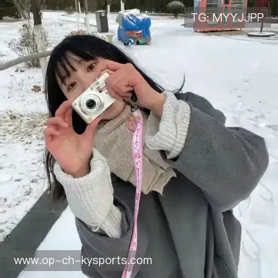 郜芬舒